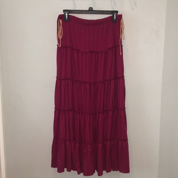 flowy skirt maroon